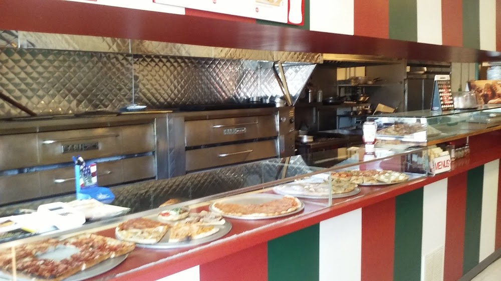 J Leno’s Pizzeria & Restaurant